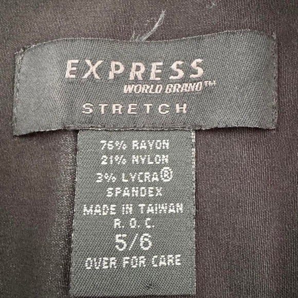 Express Dress - Picture 4 of 4